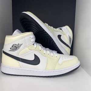 BRAND NEW - Jordan 1 Mid